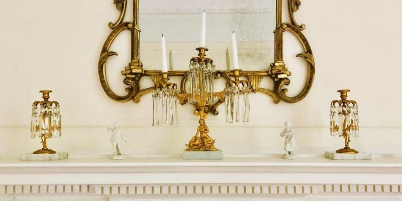 IGS London YIGs: Cocktails, Candlelight and Candelabra